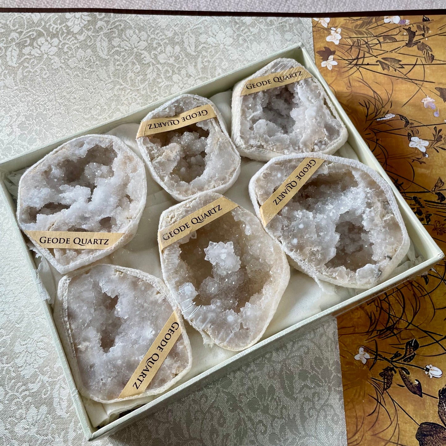 White Crystal Geode Mystery Box – 6 Random Geodes